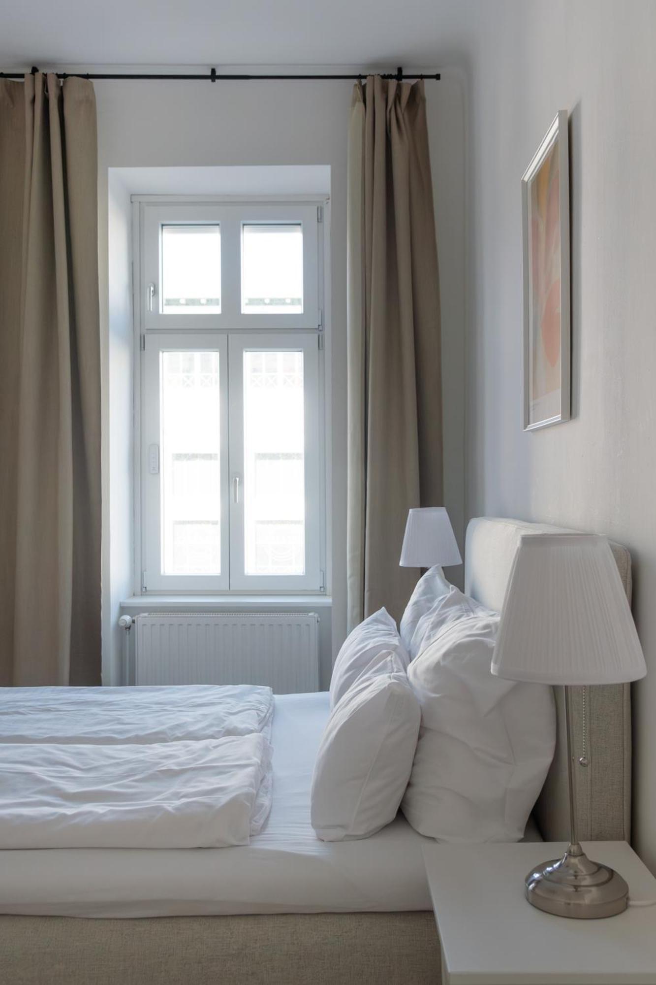 Studio Apartment Near University Виена Екстериор снимка