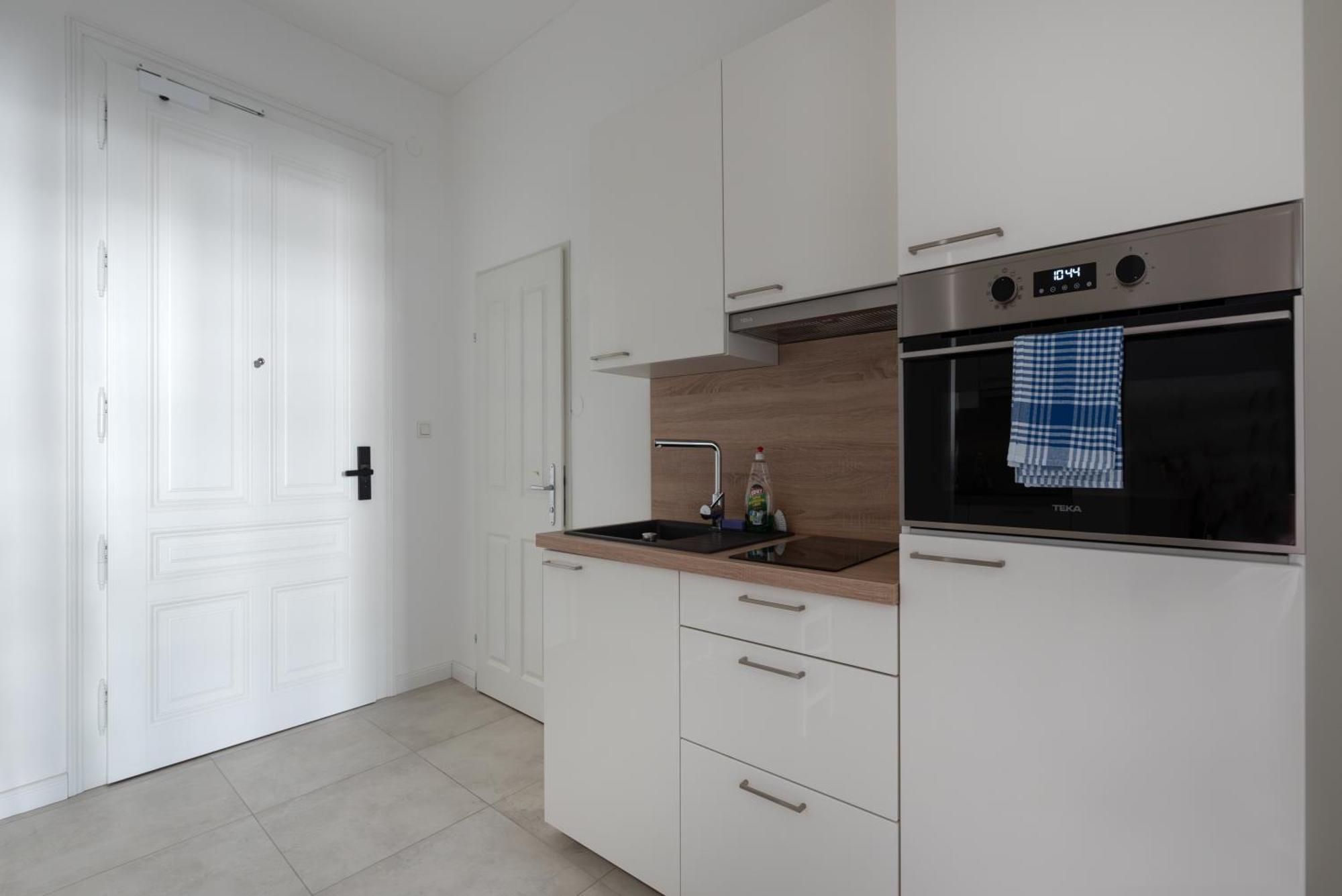 Studio Apartment Near University Виена Екстериор снимка