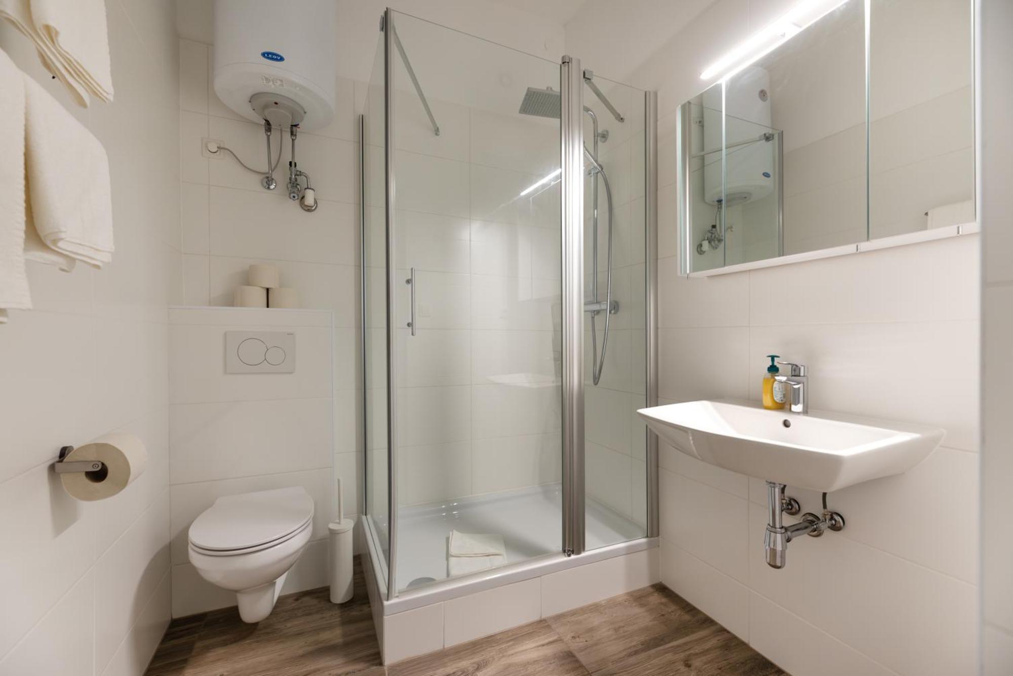 Studio Apartment Near University Виена Екстериор снимка