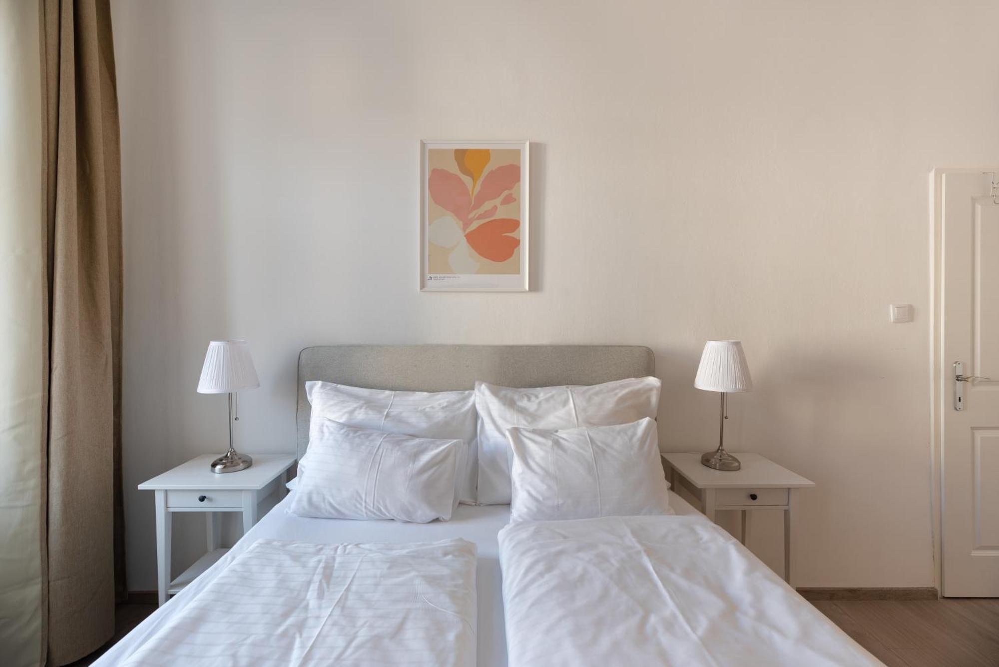 Studio Apartment Near University Виена Екстериор снимка