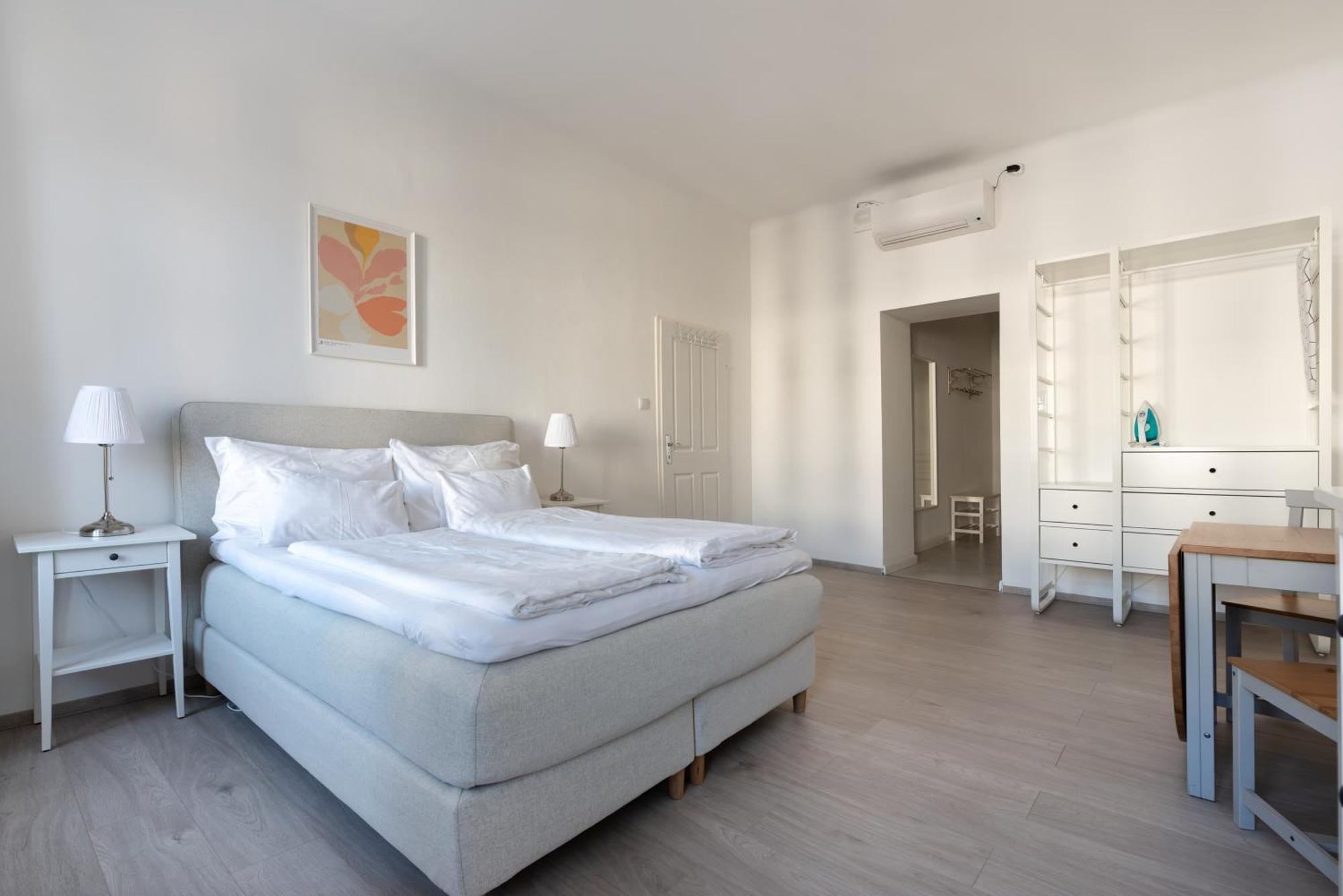 Studio Apartment Near University Виена Екстериор снимка