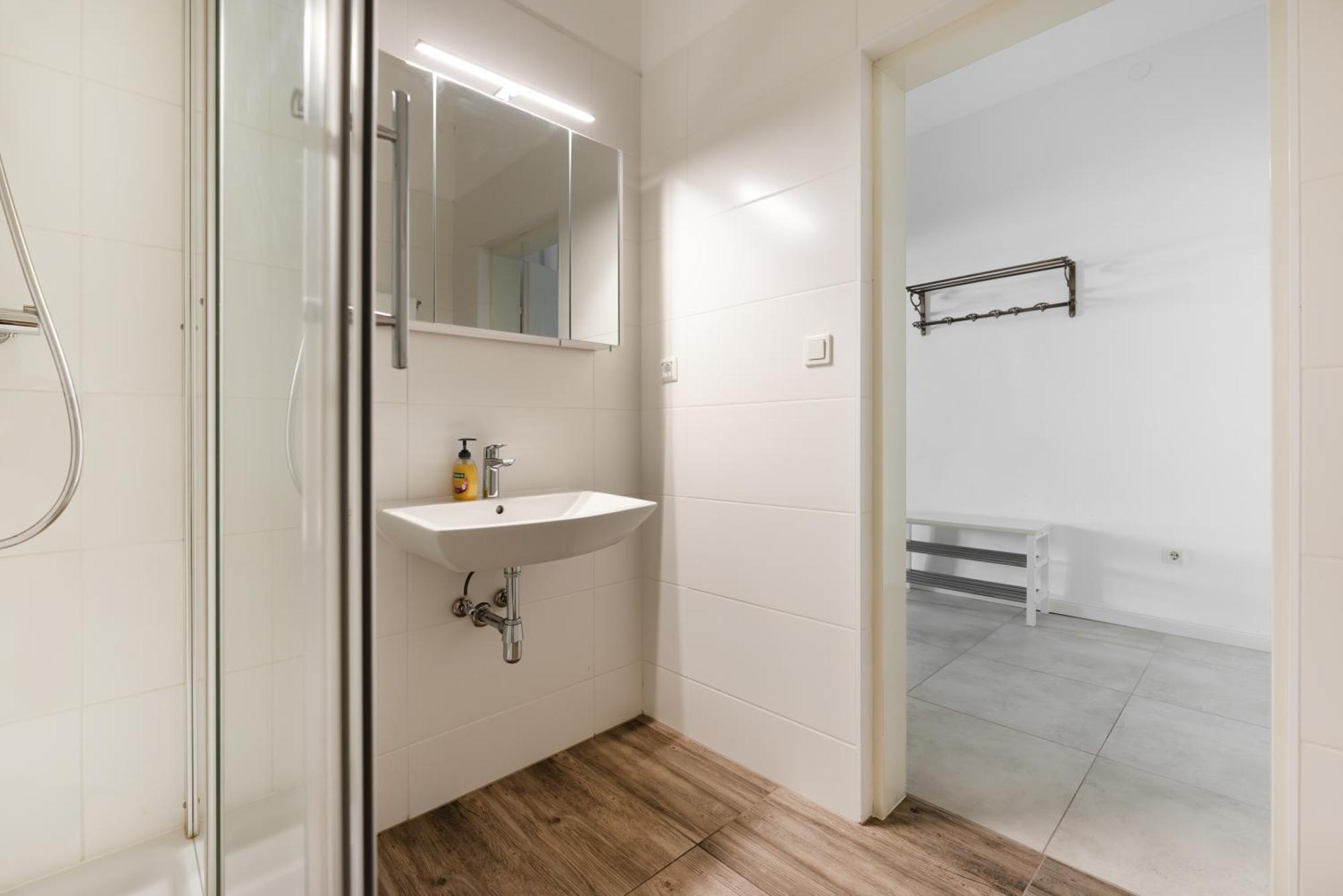 Studio Apartment Near University Виена Екстериор снимка